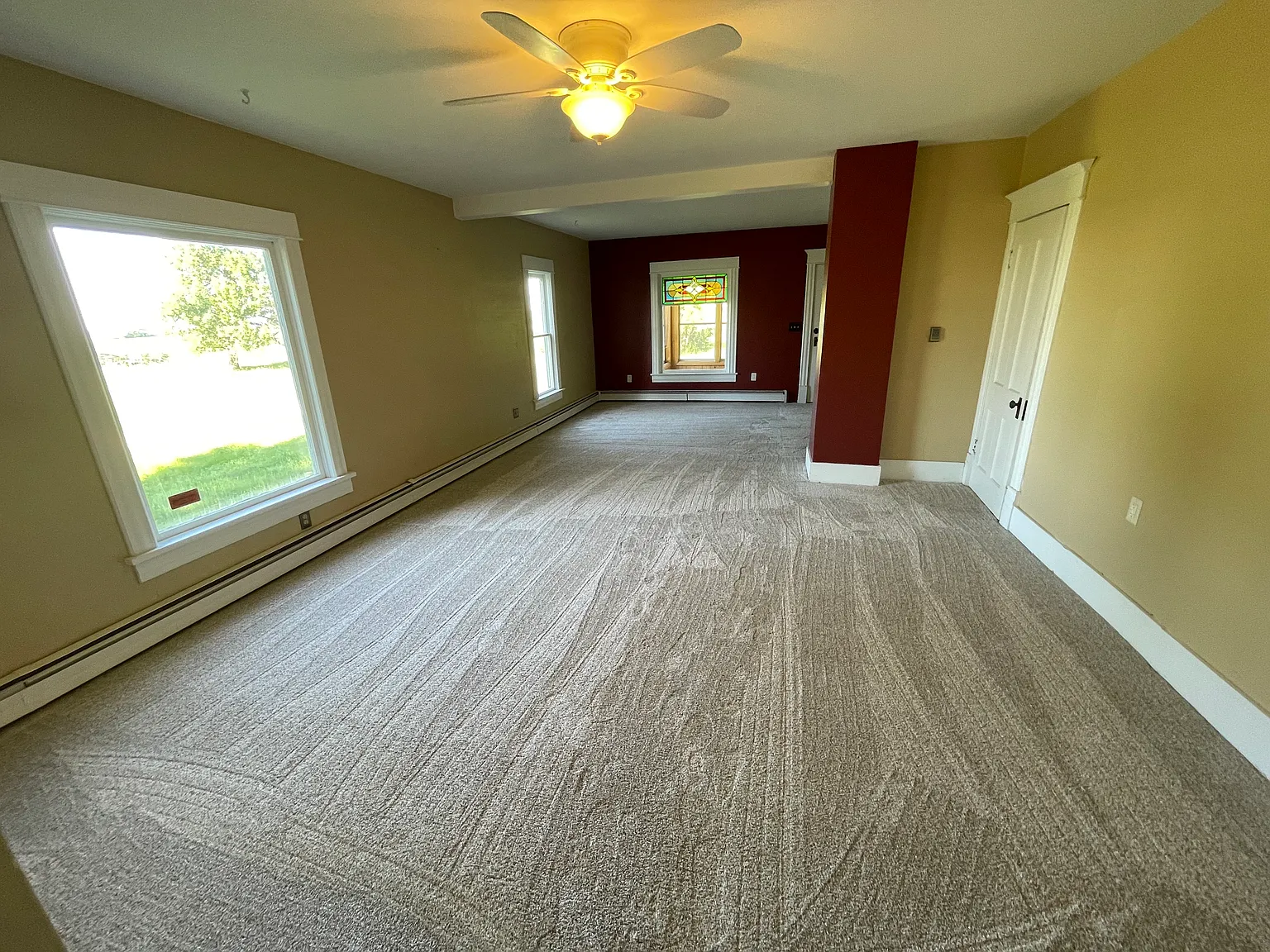 3 bed, 1364 sqft, $2,950 — Photo 4