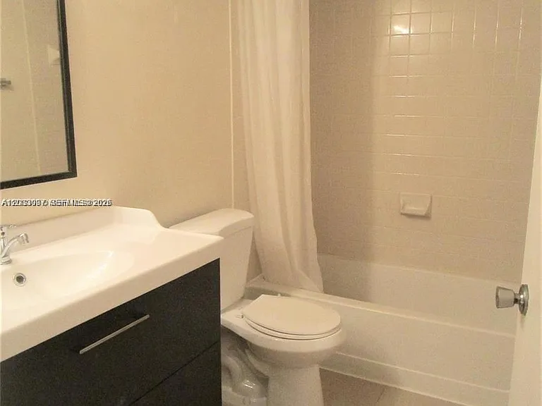 9491 Palm Cir S #205 — Photo 12
