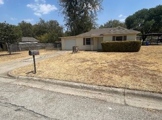 453 S Redford Ln, White Settlement, TX 76108