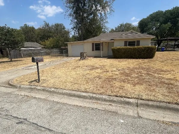 453 S Redford Ln, White Settlement, TX 76108