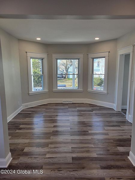 3rd image of 50 Western Parkway