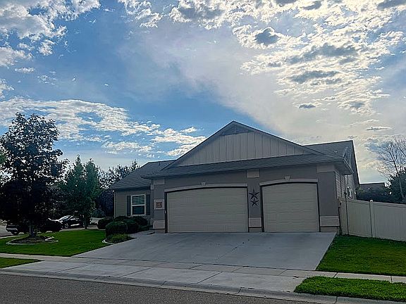 2019 S. Sandcrest Loop Nampa, ID 
Corner Lot