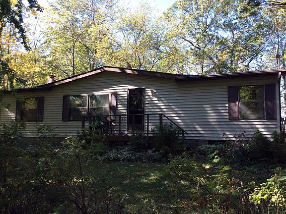 3rd image of 24901 Peavy Lake Dr