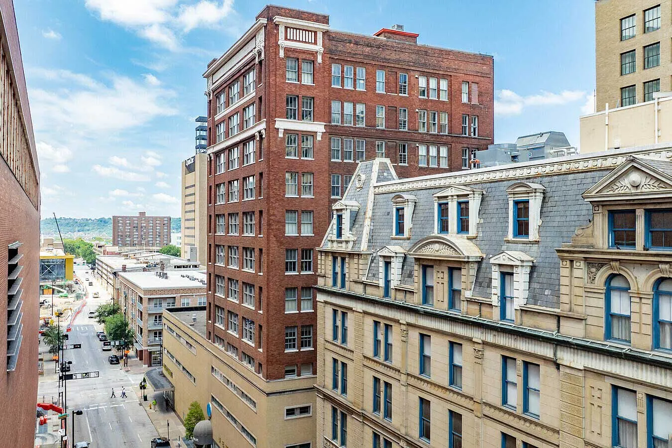 Newberry Lofts on 6th — Photo 1