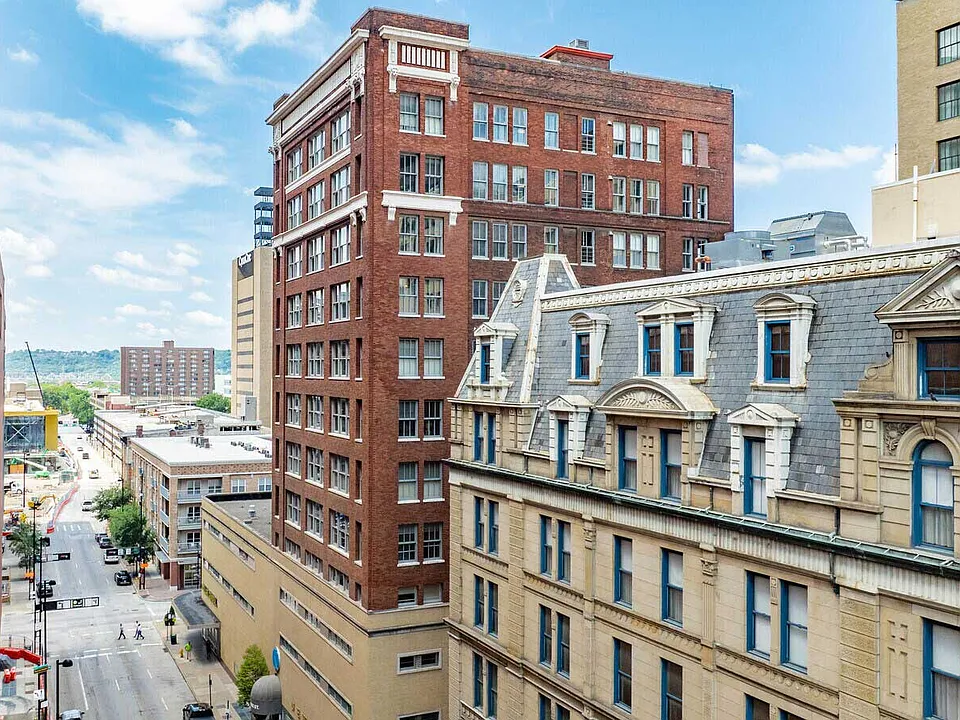 Newberry Lofts on 6th