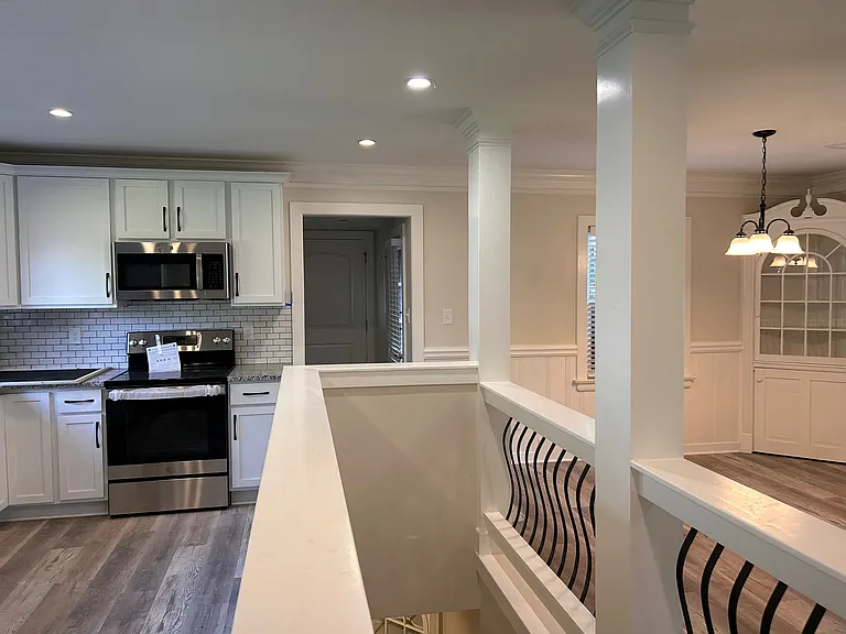 2713 Six Mile Ln — Photo 29