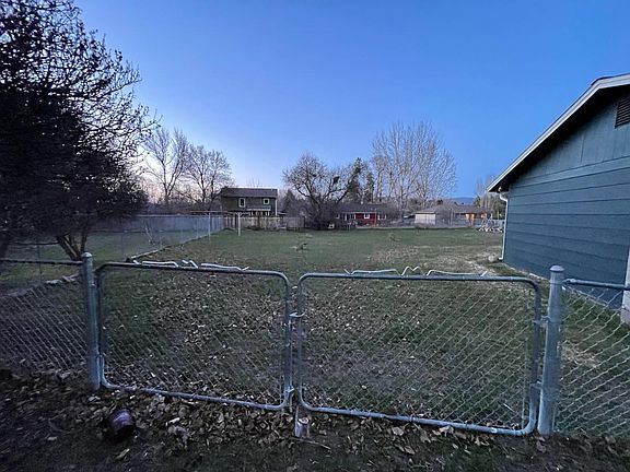 4th image of 2722 Bluebell Dr