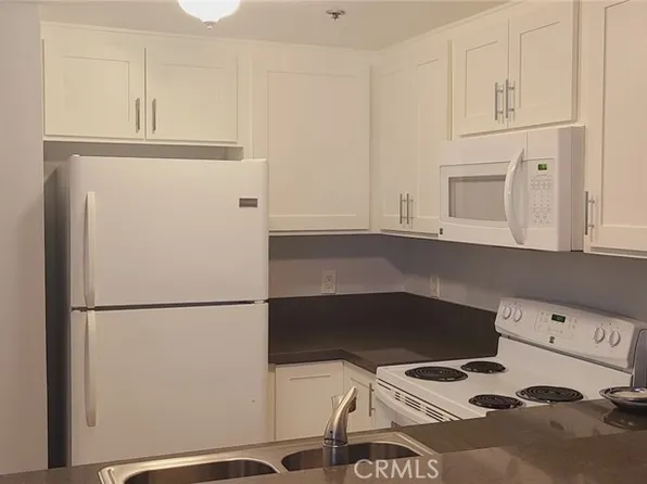 730 W 4th St Unit 108, Long Beach, CA 90802