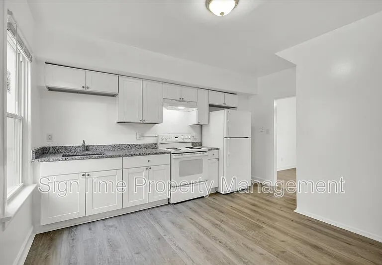 107-115 W Church St #109 — Photo 9