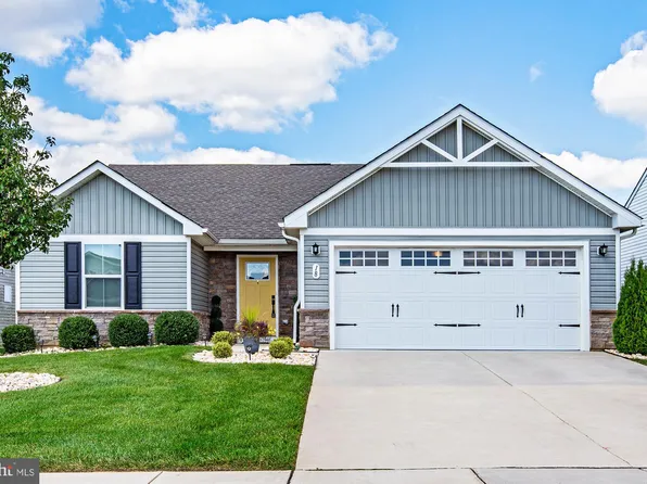 18 Bustleton St, Millville, NJ 08332