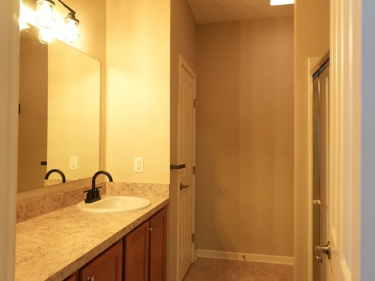 6258 Maple Glen Dr — Photo 9