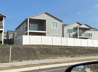 519 Bedrock Loop, West Richland, WA 99353