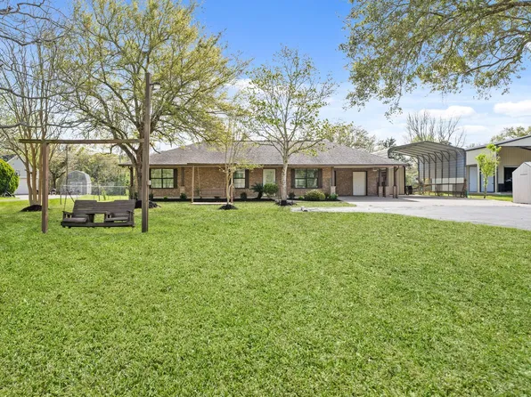 4309 S Elm Ave, Santa Fe, TX 77517