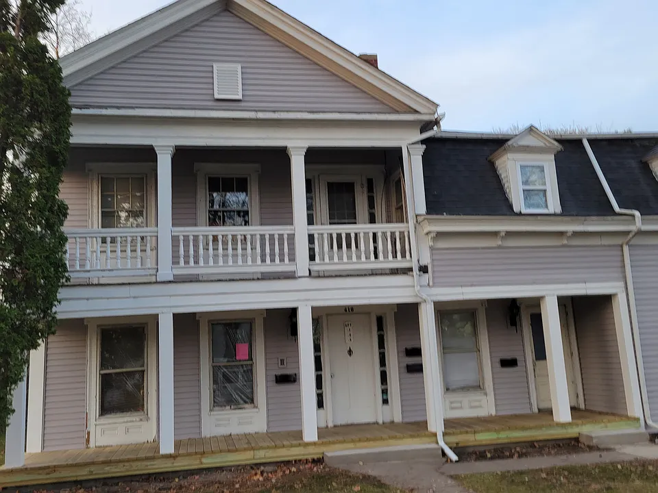 416 Genesee St #2