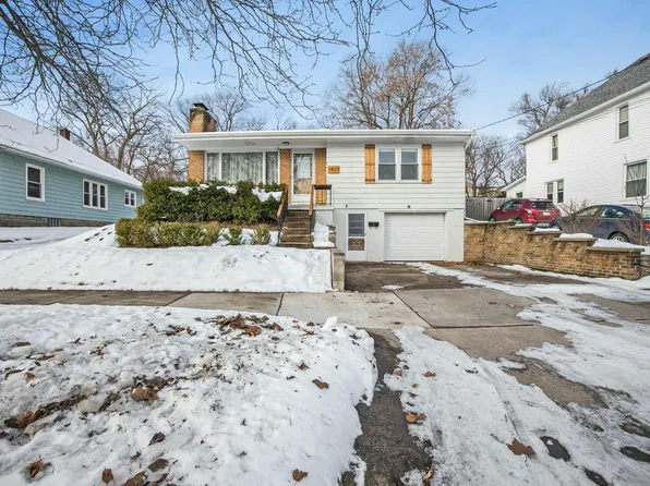 1517 Powers Ave NW, Grand Rapids, MI 49504