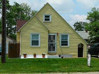 1st image of 4529 N Fairgreen Ave