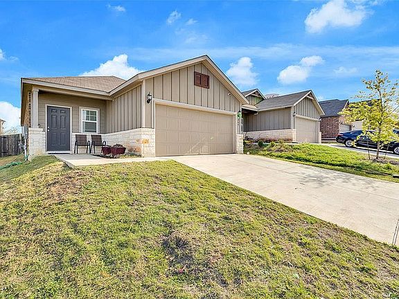 4th image of 265 Satsuma Dr
