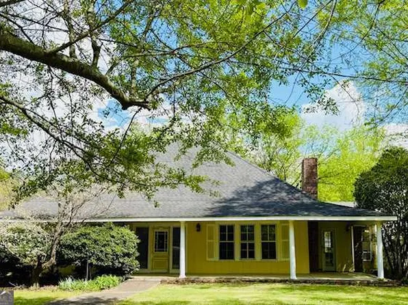 2084 Floyd Springs Rd NE, Armuchee, GA 30105