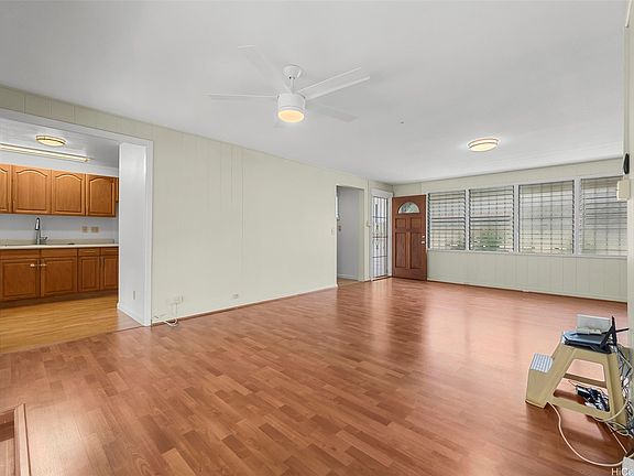 3rd image of 1063 Luawai St