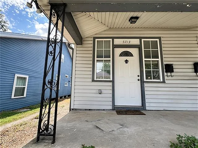 2 bed, 1.0 bath, 900 sqft, $1,550 — Photo 2