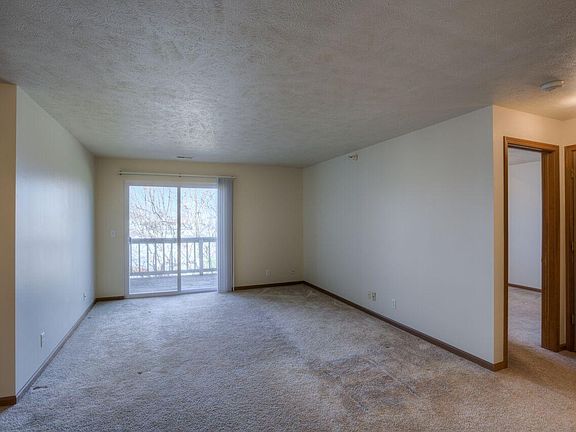 2nd image of 110 Glenmore Dr #23