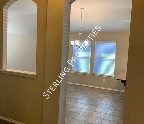 5th image of 1216 SW 158th St