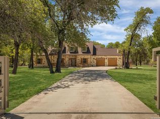 141 County Road 6873, Natalia, TX 78059