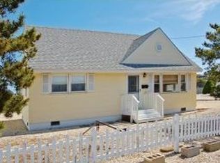 11 Meade Ave, Long Beach, NJ 08008