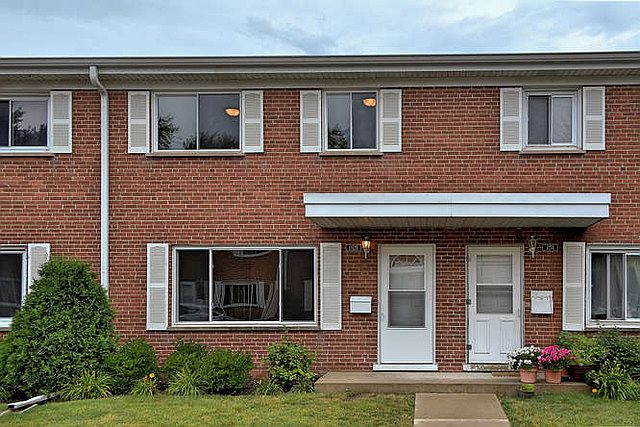 1st image of 1152 N Boxwood Dr #B