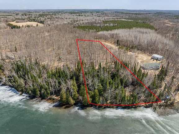 5th image of 32512 Wakeman Shores Dr