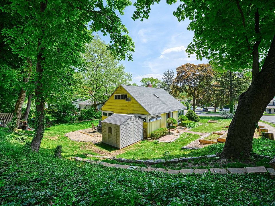 25 Lynn Rd, Port Washington, NY 11050 MLS 3477892 Zillow