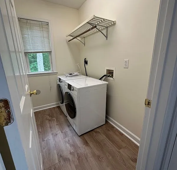 111B Laura Ln — Photo 13