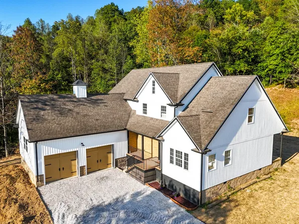 6897 County Road 15, Chesapeake, OH 45619