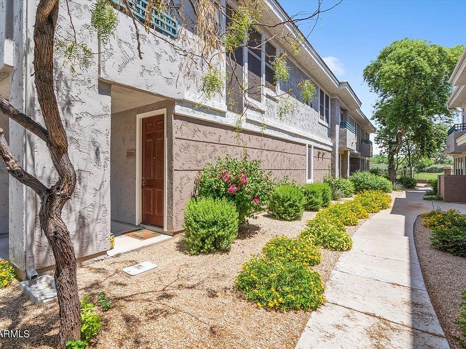 1st image of 15221 N Clubgate Dr Unit 2055