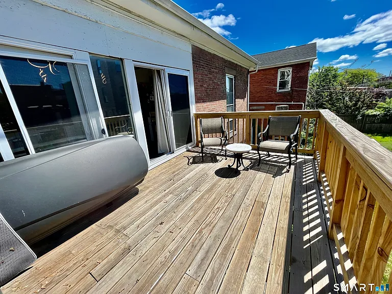 546 Chapel St #2 — Photo 9