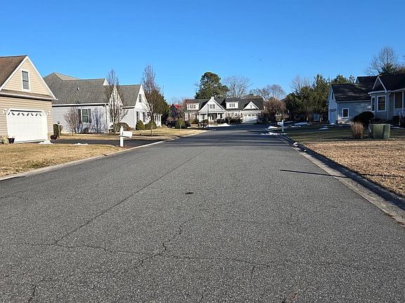 3rd image of 4 Jordyn Ct