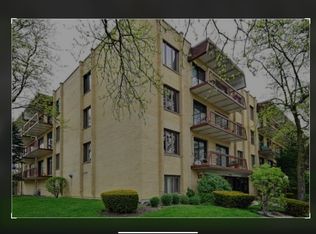 7730 Dempster St UNIT 210, Morton Grove, IL