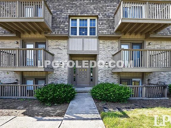 5th image of 811 Hilltop Ln #201