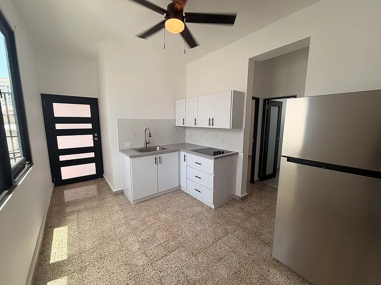 1717 Calle Colon #2 — Photo 4