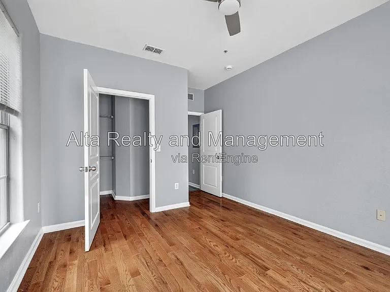 8290 Gate Pkwy #601 — Photo 36