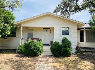 105 Peggy Dr, Mountain Home, TX 78058