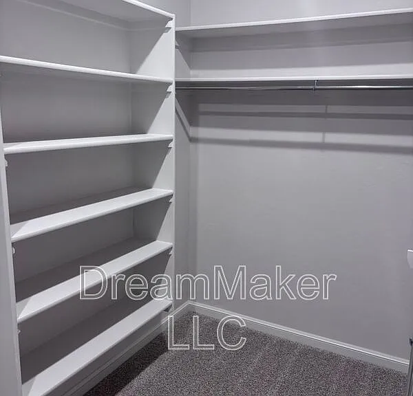 1902 Hollow Crest Ct — Photo 10