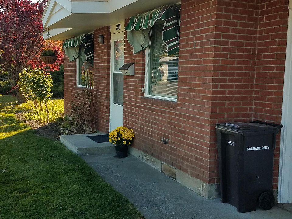 1st image of 212 N 38th Ave