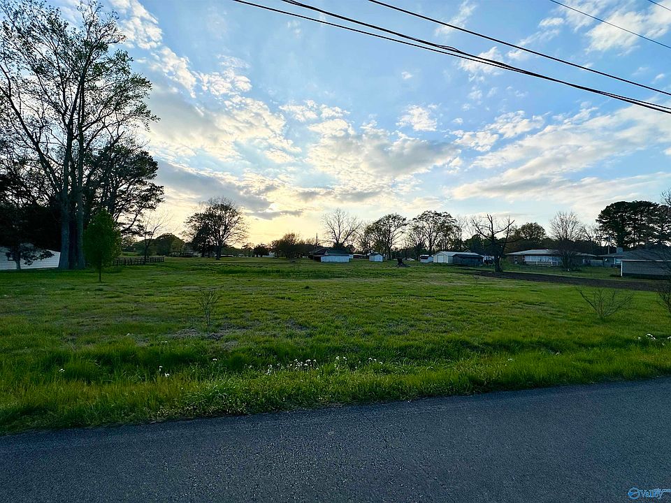 2nd image of Puckett Rd SW