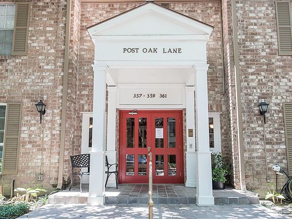 2nd image of 359 N Post Oak Ln APT 121