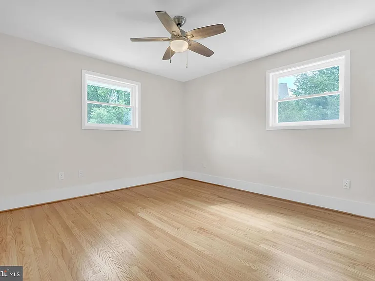 10911 Chandler Rd — Photo 34