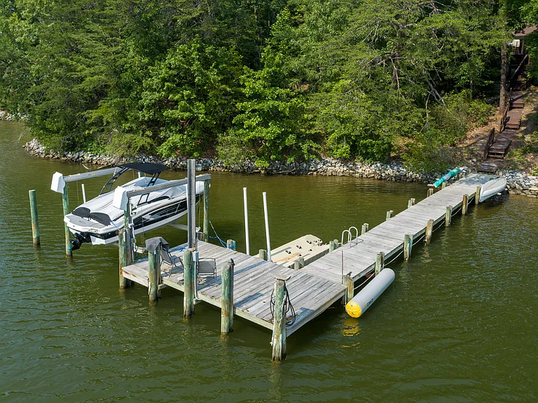 Dock with 7000 lb lift and jet ski floating dock.
