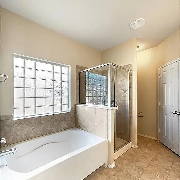6324 Ambrose Cir — Photo 5