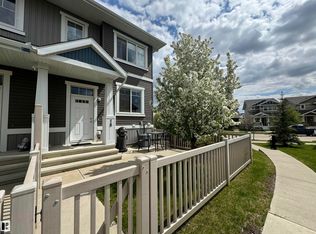 1140 Chappelle Blvd SW #18, Edmonton, AB T6W 2Z3