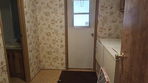 5th image of 5629 Crawford Ave